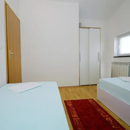 شقة Rajic بوريتش