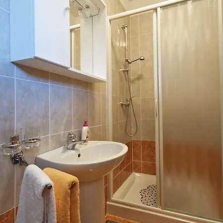 Apartament Rajic *